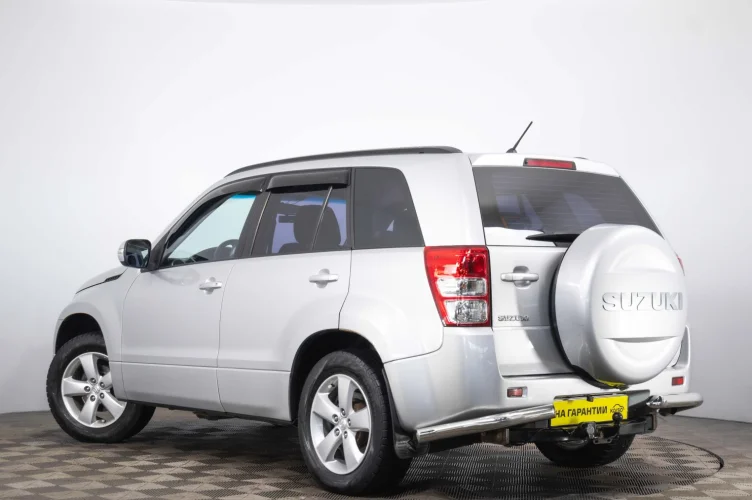 Suzuki Grand Vitara 4 из 6