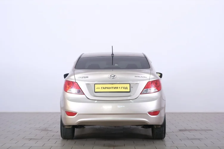 Hyundai Solaris 5 из 6