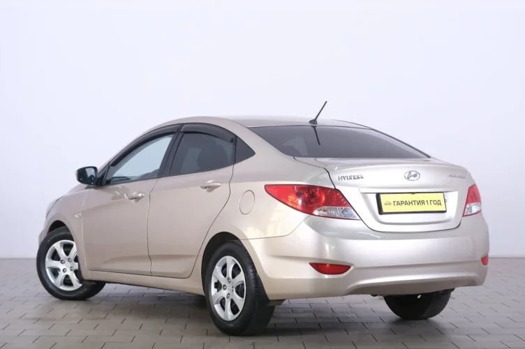 Hyundai Solaris 4 из 6
