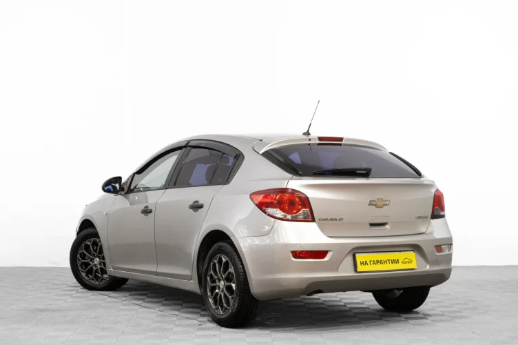 Chevrolet Cruze 6 из 6