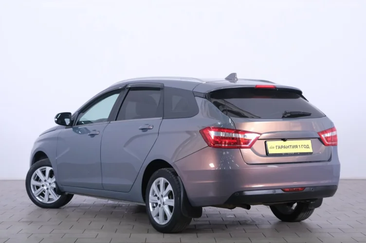 ВАЗ (LADA) Vesta 4 из 6