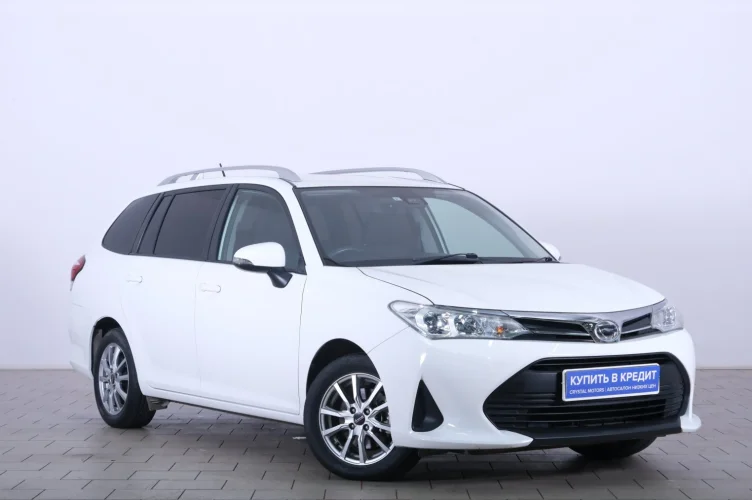 Toyota Corolla Fielder 1 из 6
