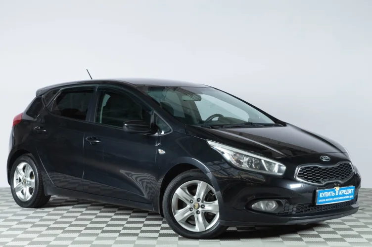 KIA cee'd 1 из 6