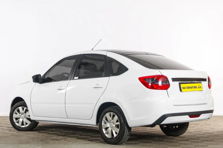 ВАЗ (LADA) Granta 4 из 6