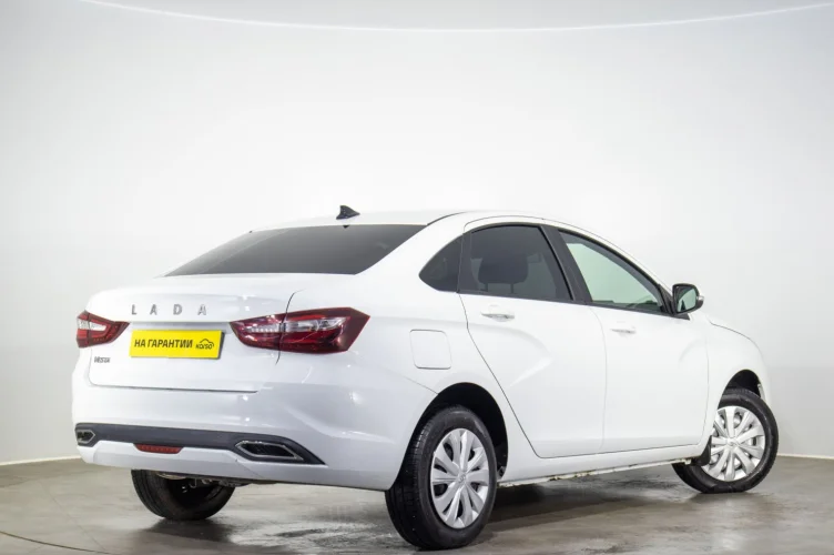 ВАЗ (LADA) Vesta 4 из 6
