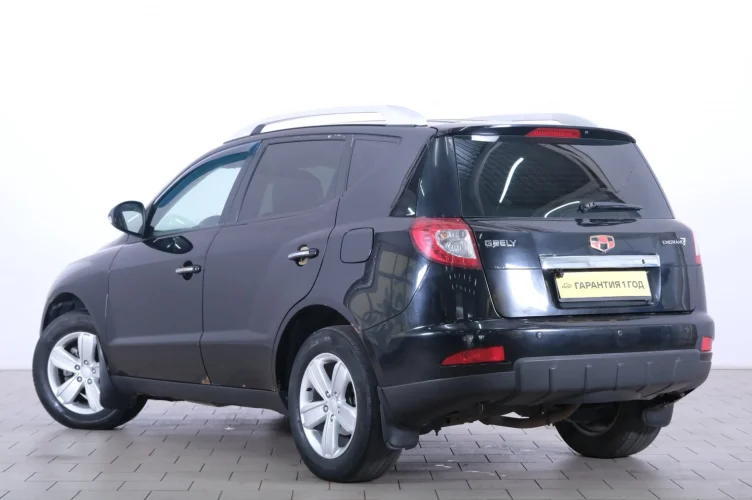 Geely Emgrand X7 4 из 6