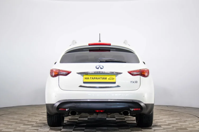 Infiniti FX37 5 из 6