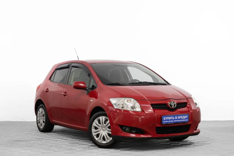 Toyota Auris 1 из 6