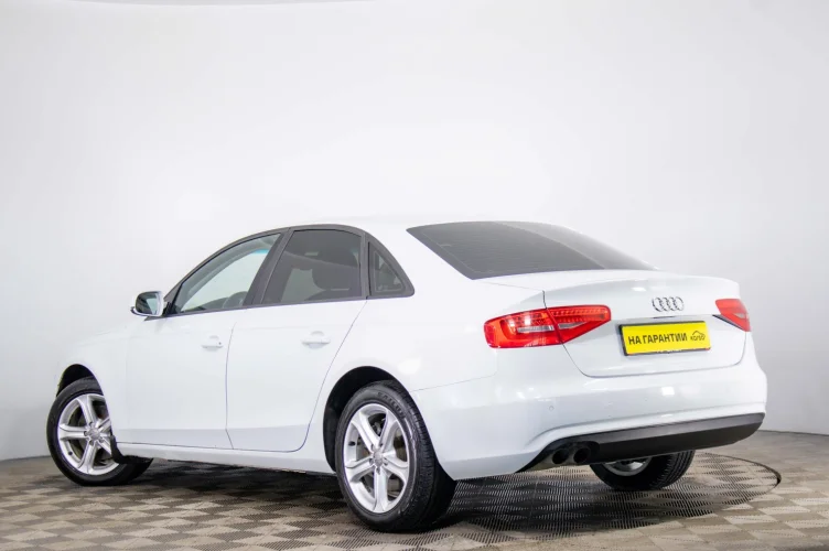 Audi A4 4 из 6