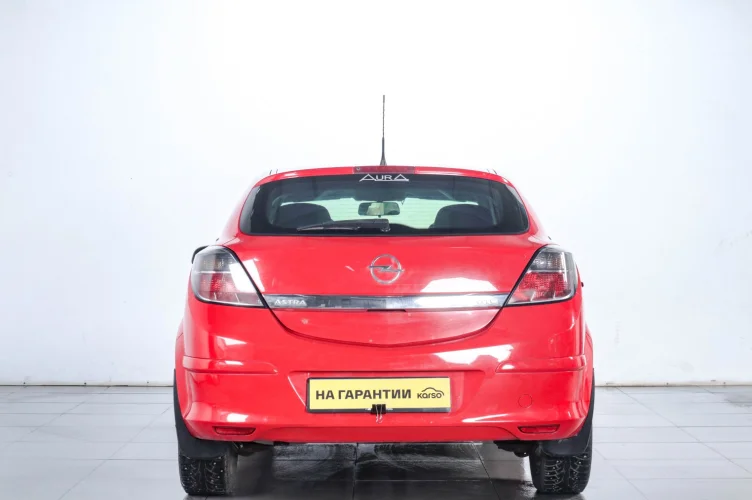Opel Astra GTC 5 из 6