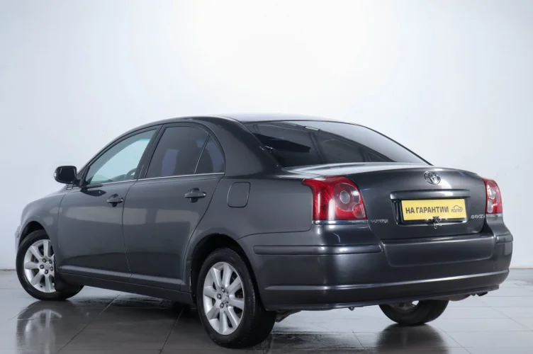 Toyota Avensis 4 из 15