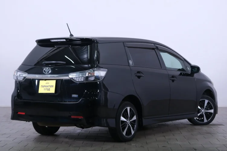 Toyota Wish 6 из 6