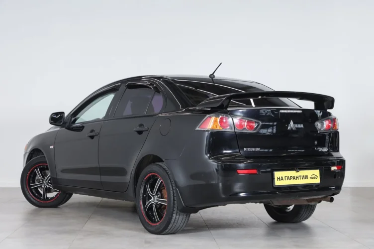 Mitsubishi Lancer 4 из 6