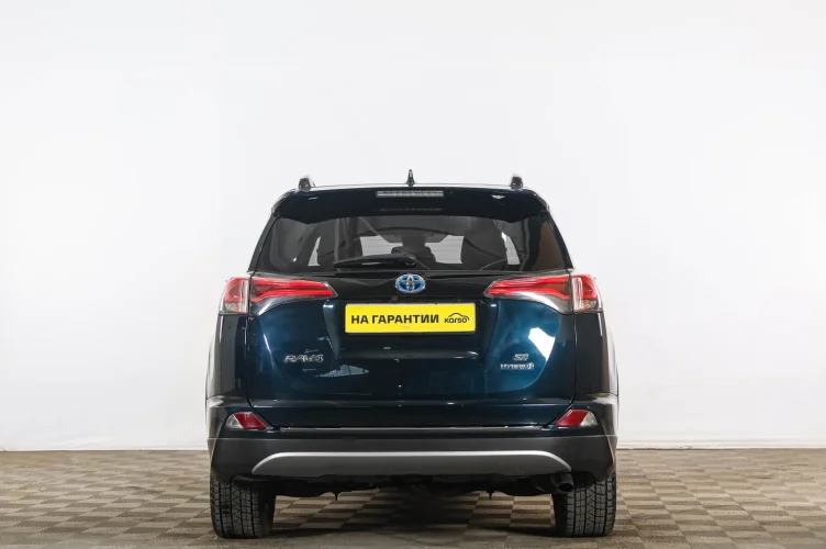 Toyota RAV4 5 из 6