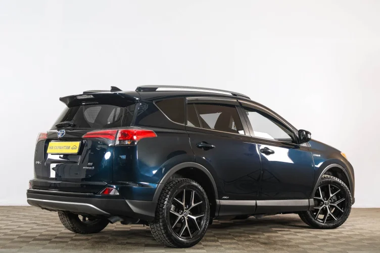 Toyota RAV4 6 из 6