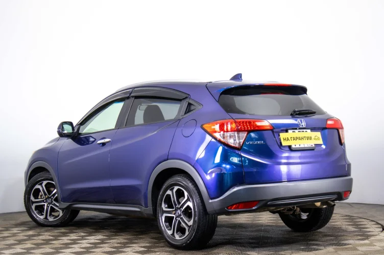 Honda Vezel 4 из 6