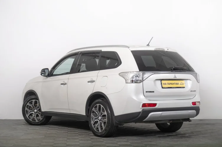 Mitsubishi Outlander 5 из 6