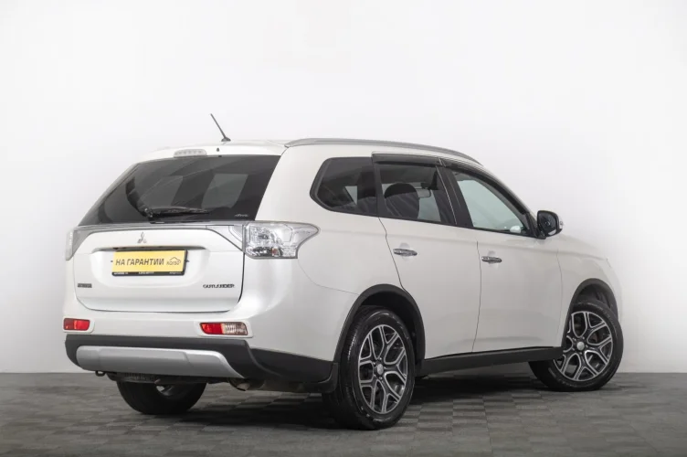Mitsubishi Outlander 6 из 6