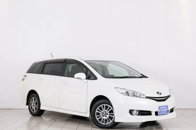 Toyota Wish 1 из 6