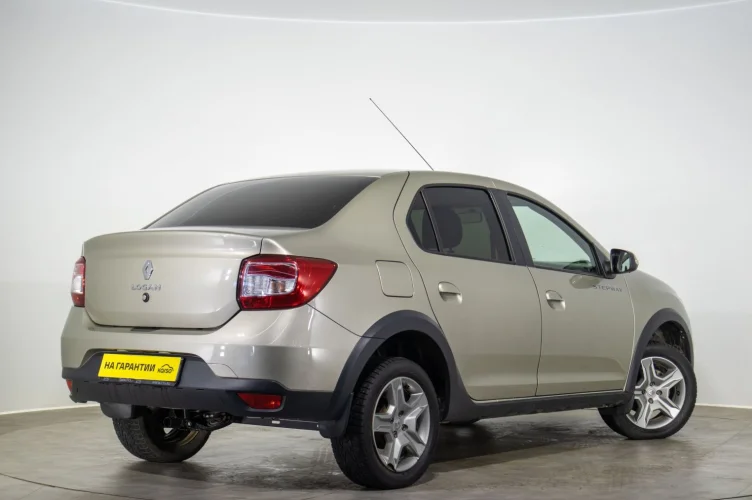 Renault Logan Stepway 4 из 6