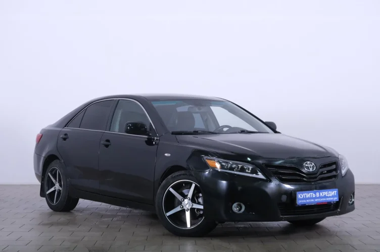 Toyota Camry 1 из 6