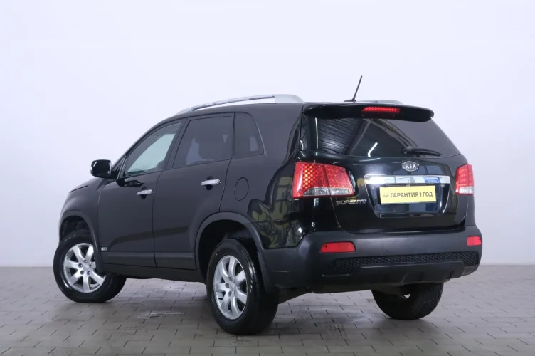 KIA Sorento 4 из 6