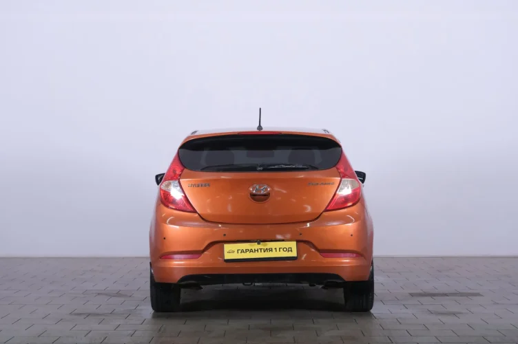 Hyundai Solaris 5 из 6