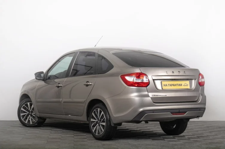 ВАЗ (LADA) Granta 5 из 6