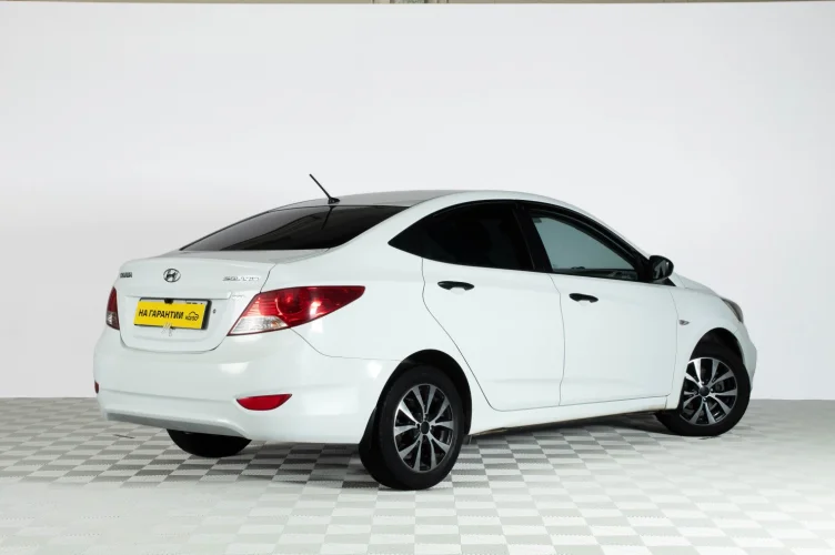 Hyundai Solaris 5 из 6