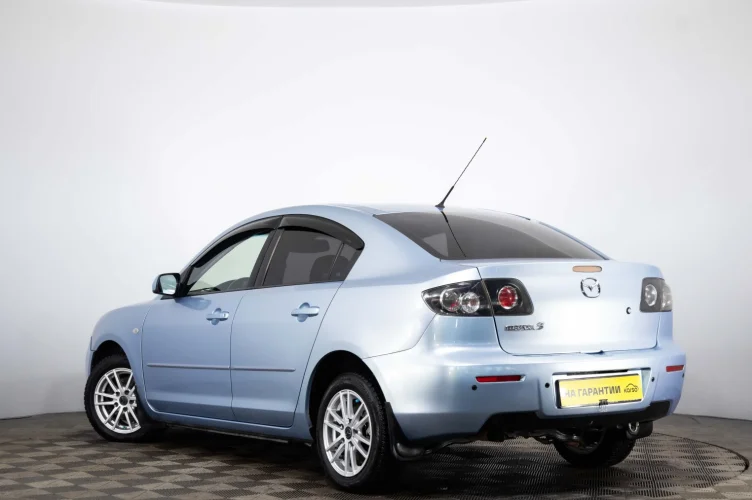 Mazda 3 4 из 6