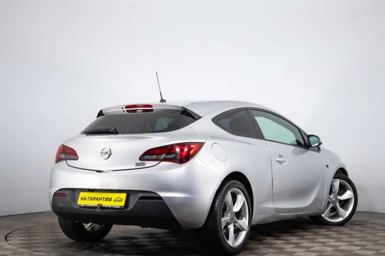 Opel Astra GTC 6 из 6