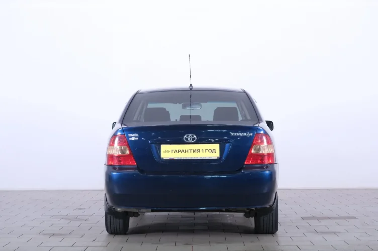 Toyota Corolla 5 из 6