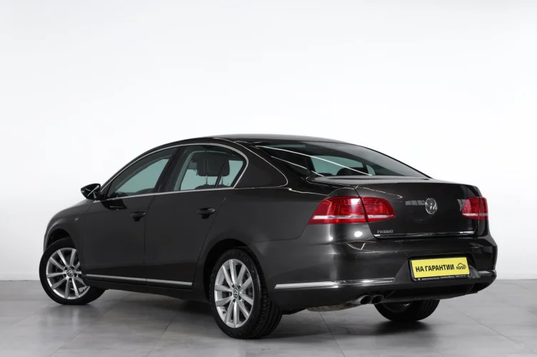 Volkswagen Passat 4 из 6