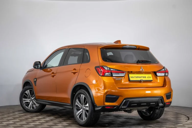 Mitsubishi Outlander Sport 4 из 6