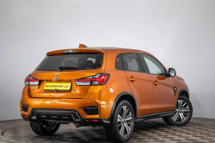 Mitsubishi Outlander Sport 6 из 6