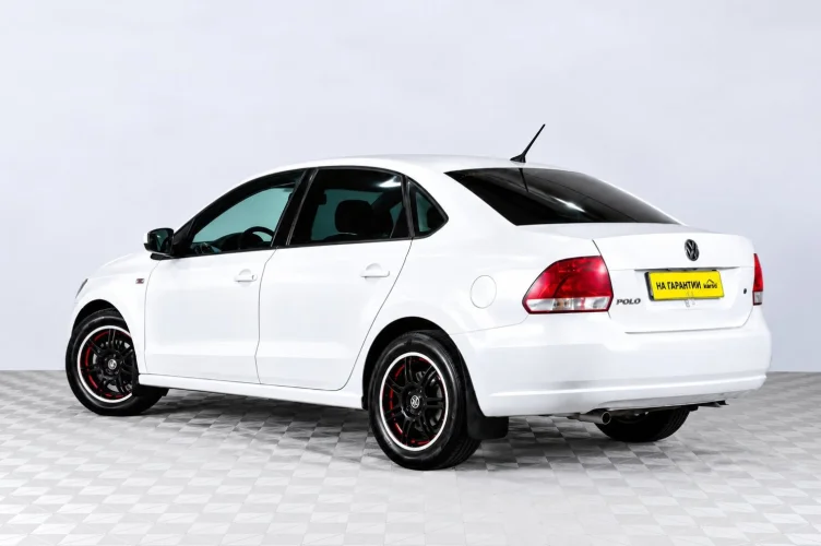 Volkswagen Polo 4 из 6