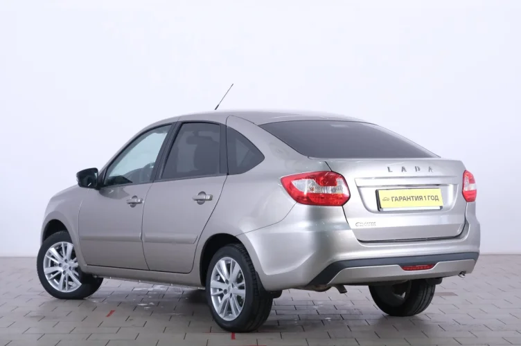 ВАЗ (LADA) Granta 4 из 6