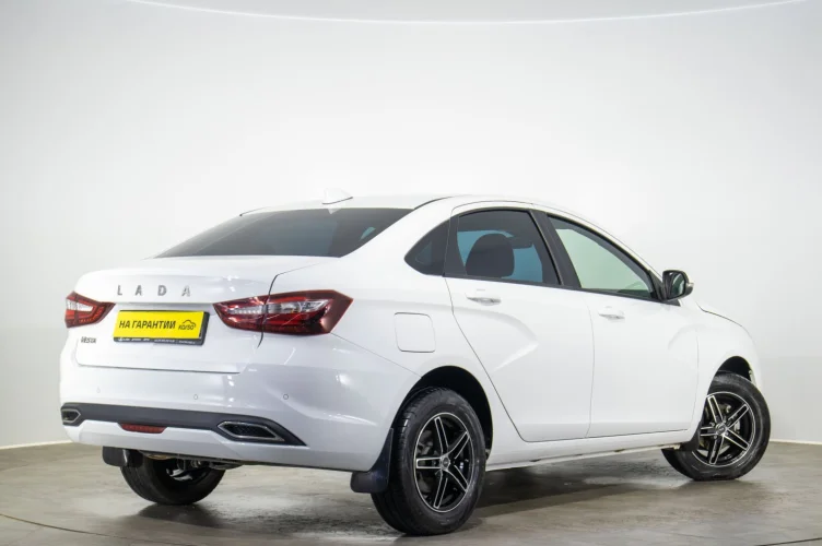 ВАЗ (LADA) Vesta 4 из 6