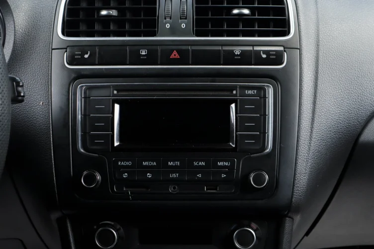 Volkswagen Polo 11 из 18