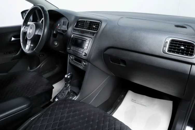 Volkswagen Polo 9 из 18