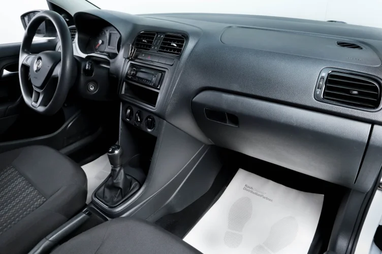 Volkswagen Polo 9 из 16