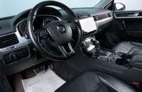 Volkswagen Touareg 7 из 21
