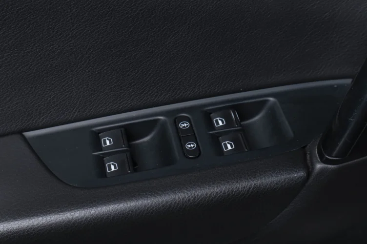Volkswagen Touareg 18 из 21