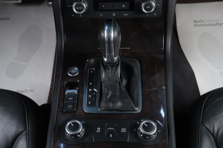Volkswagen Touareg 14 из 21