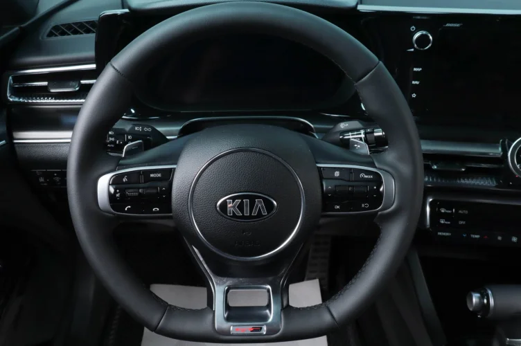 KIA K5 9 из 23