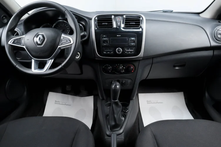 Renault Logan 8 из 13