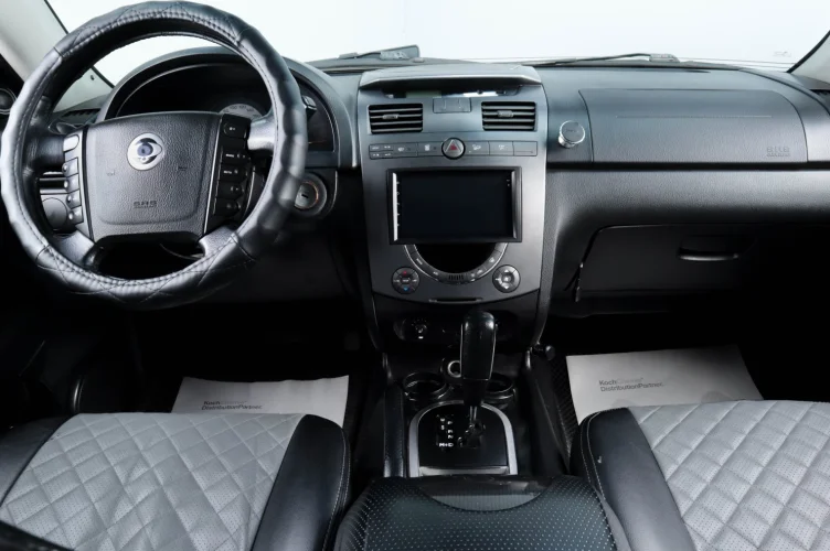 SsangYong Rexton 8 из 17
