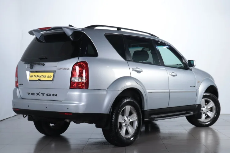 SsangYong Rexton 4 из 17