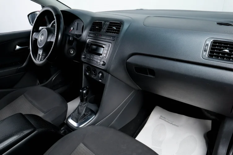 Volkswagen Polo 8 из 14