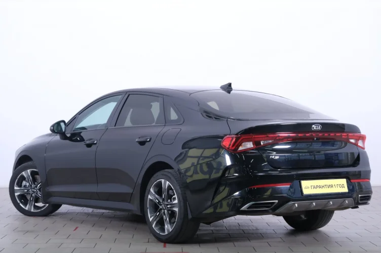 KIA K5 4 из 6